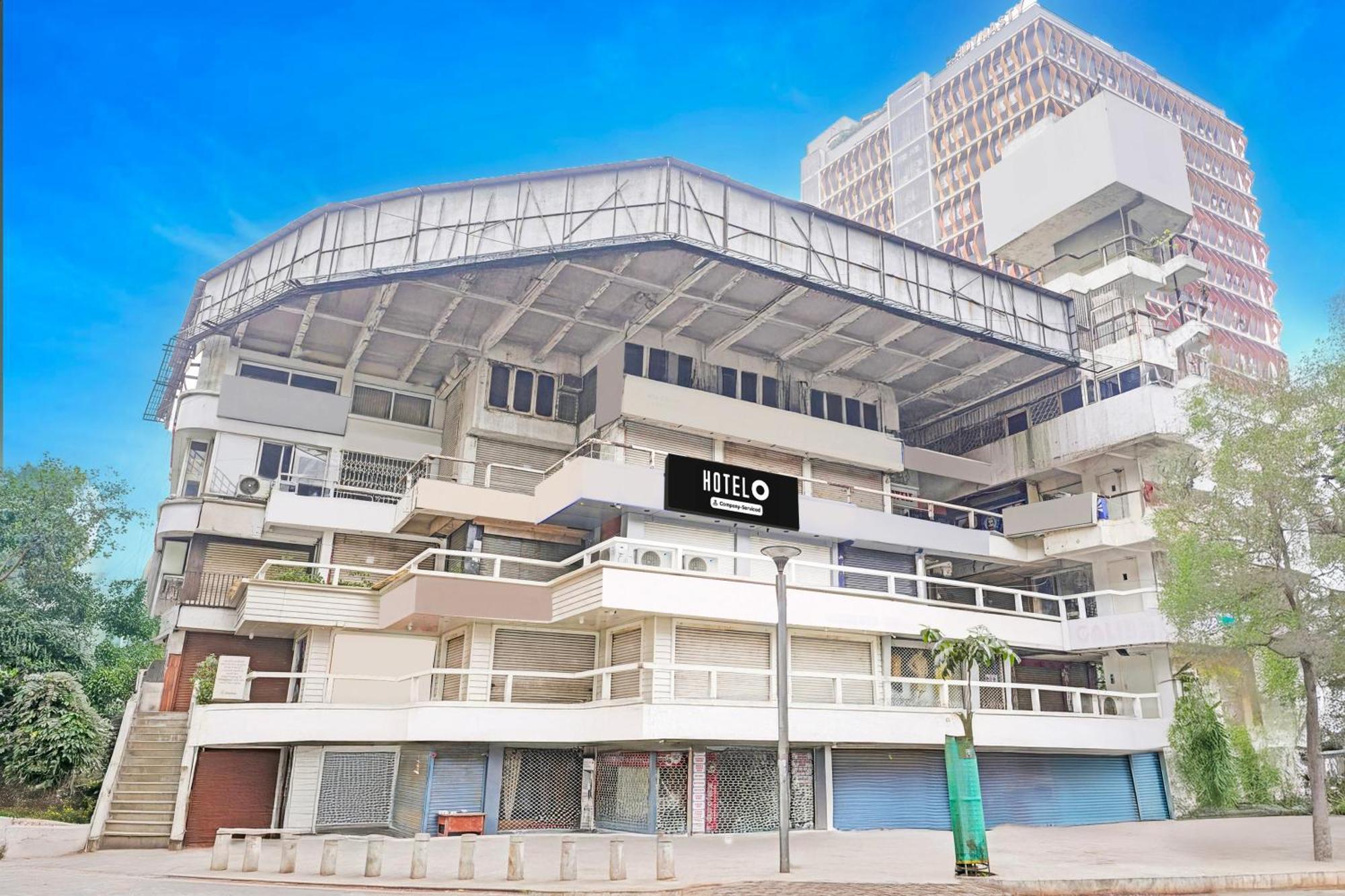 Super Hotel O Navrangpura Cg Road Formerly Hotel Yugraj Ahmedabad Ngoại thất bức ảnh